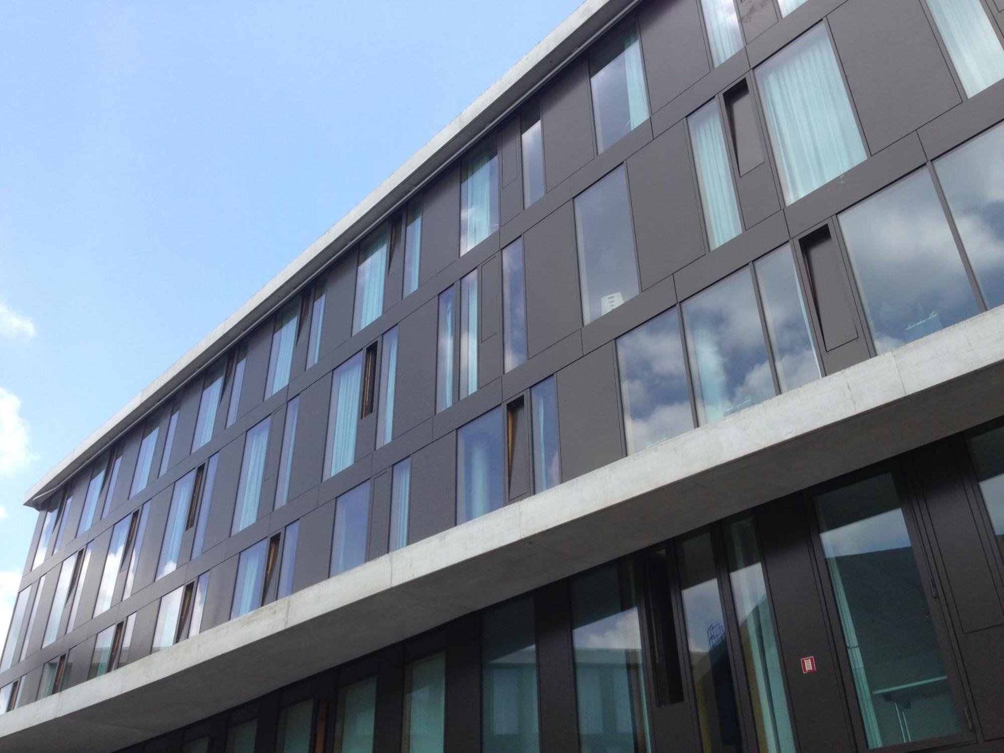 Hostel Neckarpark *